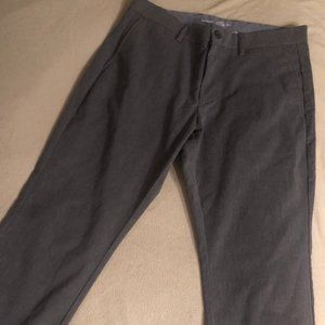 OLD NAVY ULTIMATE STRAIGHT BUILT-IN FLEX GREY PANTS FOR MEN